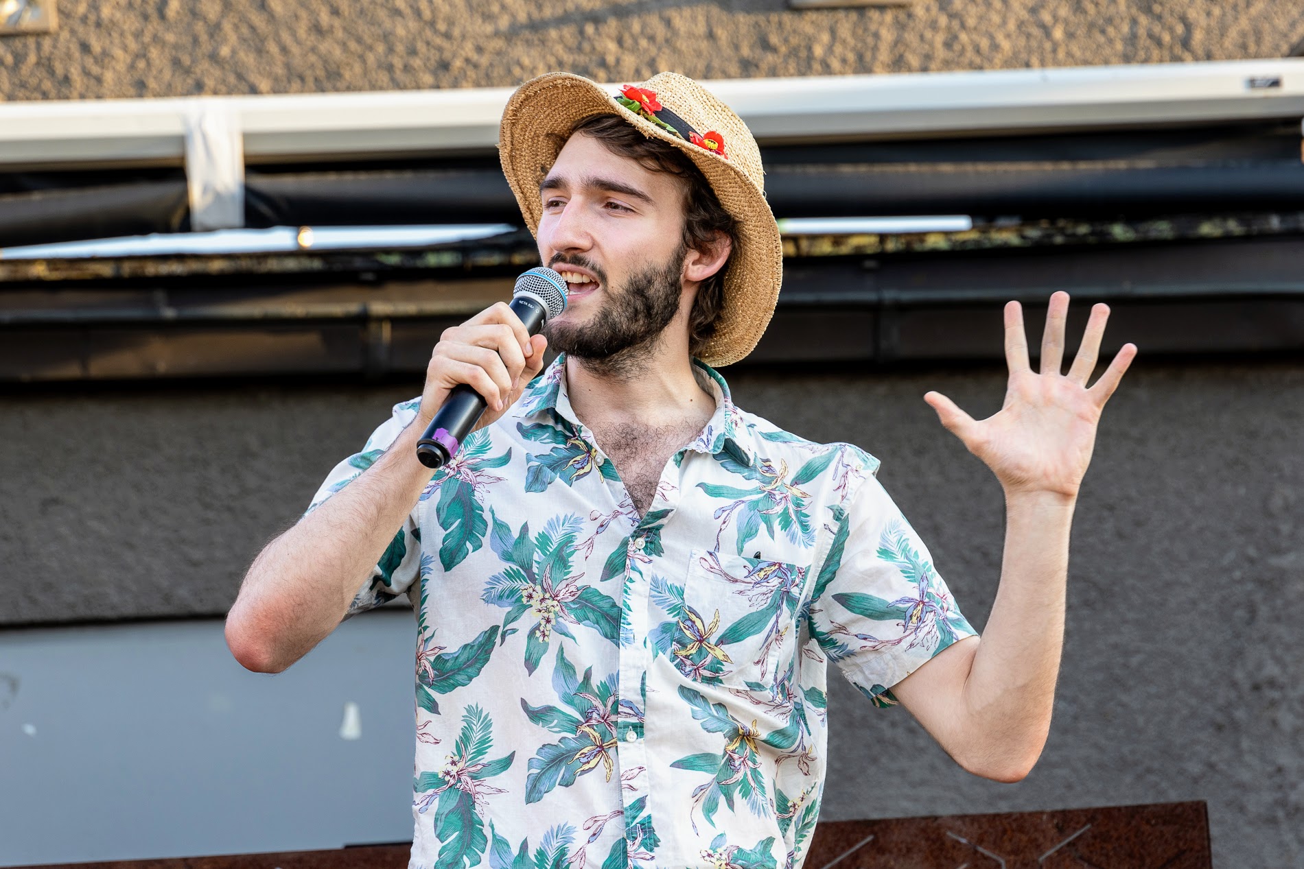 Slam Poetry: kniHOVNA naživo